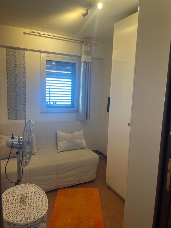 Casa Vacanze Cuzari Appartement Letojanni Buitenkant foto