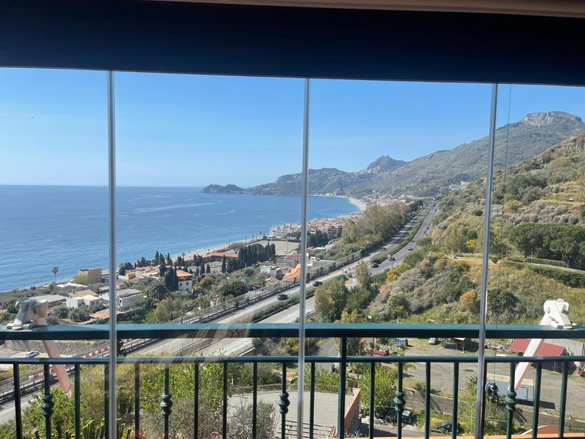 Casa Vacanze Cuzari Appartement Letojanni Buitenkant foto